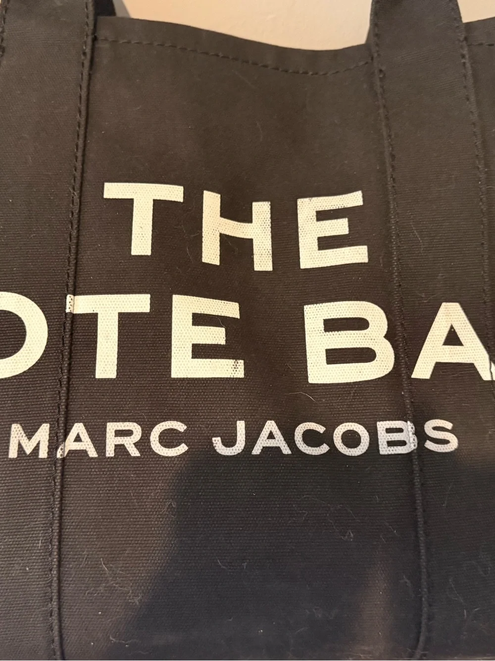 Marc Jacobs bold white